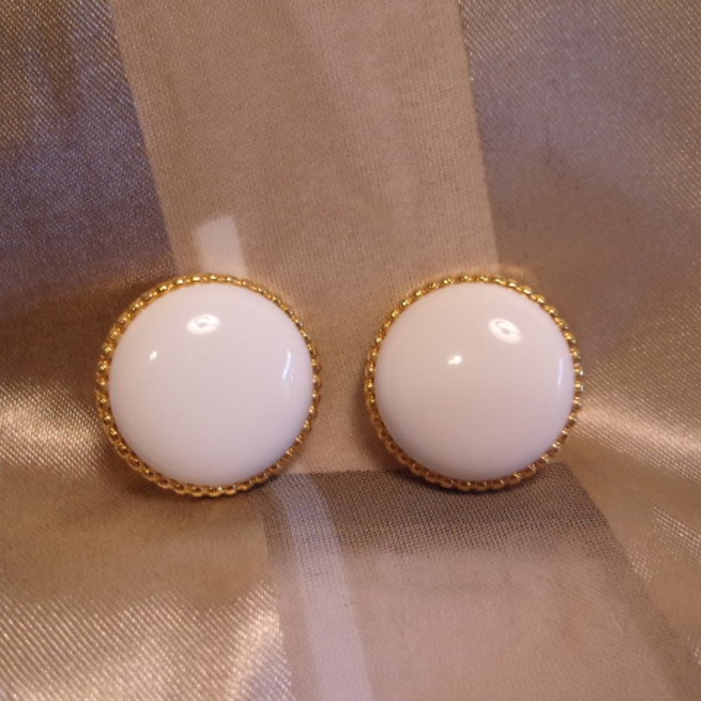 Ellen Designs White Gold Tone Button Clip Earrings